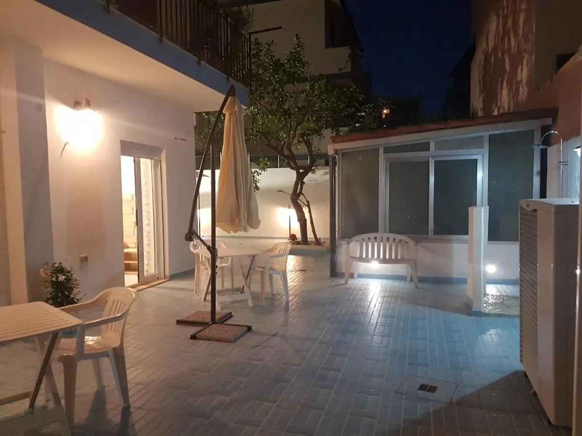 I Colori Del Mare Bed & Breakfast Milazzo 2*,  Italy